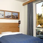 Home Hotel Grimstad 4*