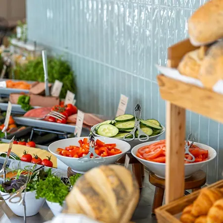 Home Hotel Grimstad Hotel