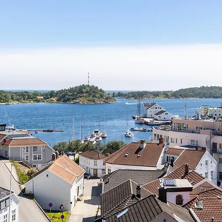 Home Hotel Grimstad 4*