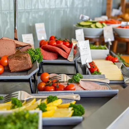 リカ ホテル グリムスター  4*