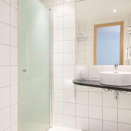 Home Hotel Grimstad 4*