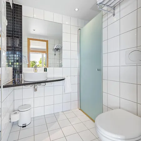 Home Hotel Grimstad 4*