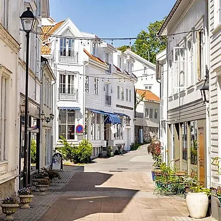 Hotel Home Hotel Grimstad 4*