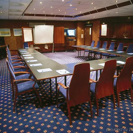 リカ ホテル グリムスター  4* グリムスタ