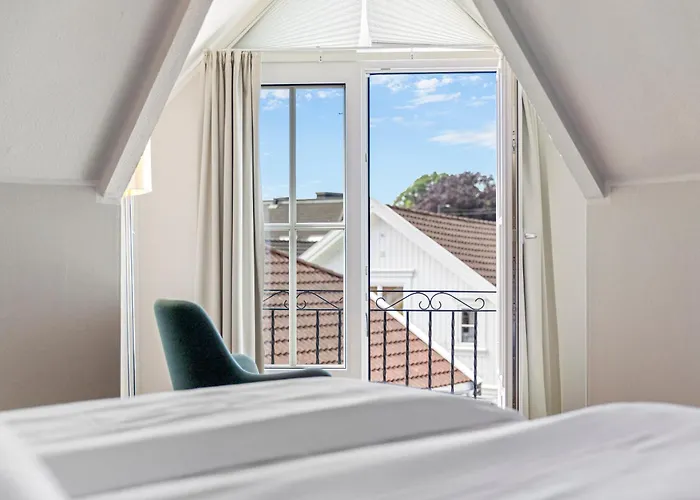 Home Hotel Grimstad Hotel 4*