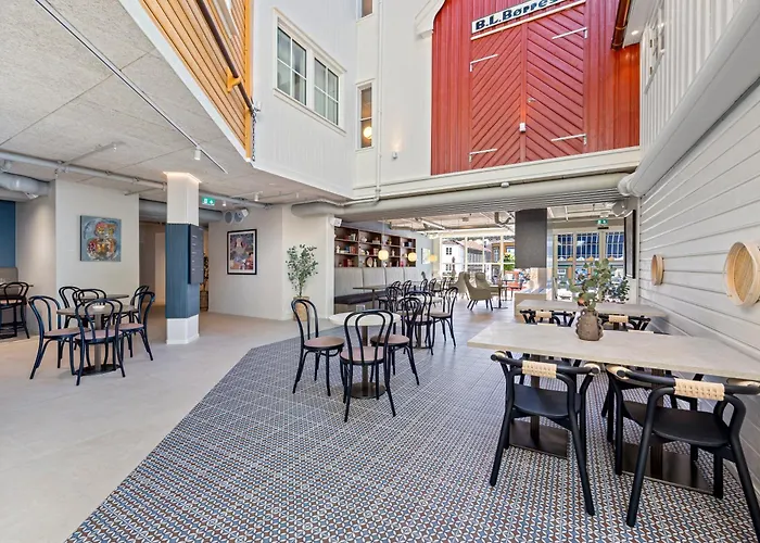 Hotel Home Hotel Grimstad 4*