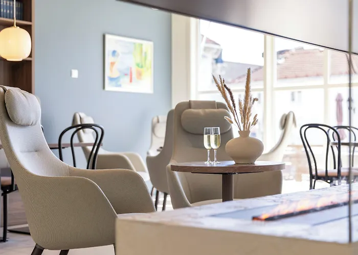 Home Hotel Grimstad Hotel