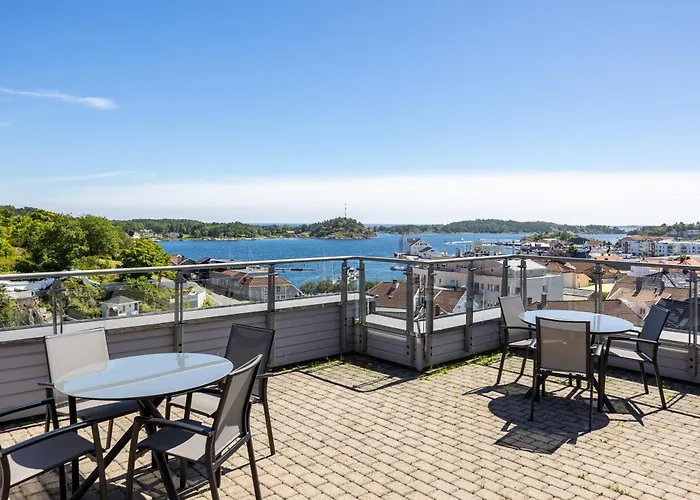 Home Hotel Grimstad Hotel