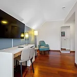 Home Hotel Grimstad 4*