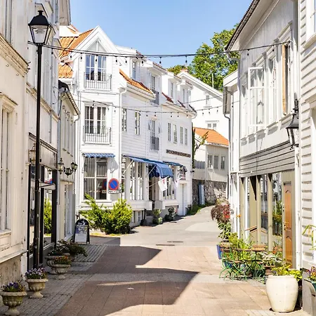 Home Hotel Grimstad Szálloda