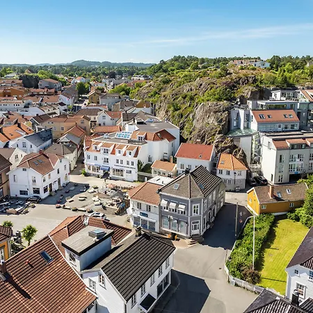 호텔 Home Hotel Grimstad