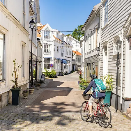 Home Hotel Grimstad