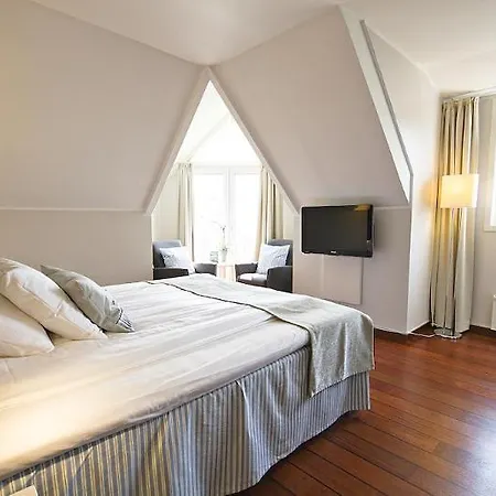 Home Hotel Grimstad 그림스타드