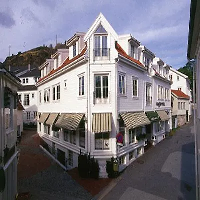 Home Hotel Grimstad 호텔 그림스타드