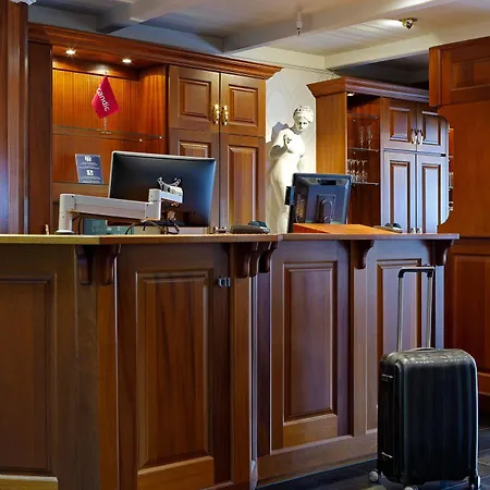 호텔 Home Hotel Grimstad 그림스타드