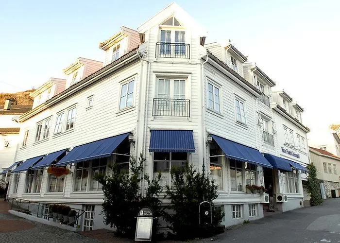 Home Hotel Grimstad 4*